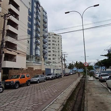 Apart. Martim De Sa - Pe Na Areia Caraguatatuba Extérieur photo